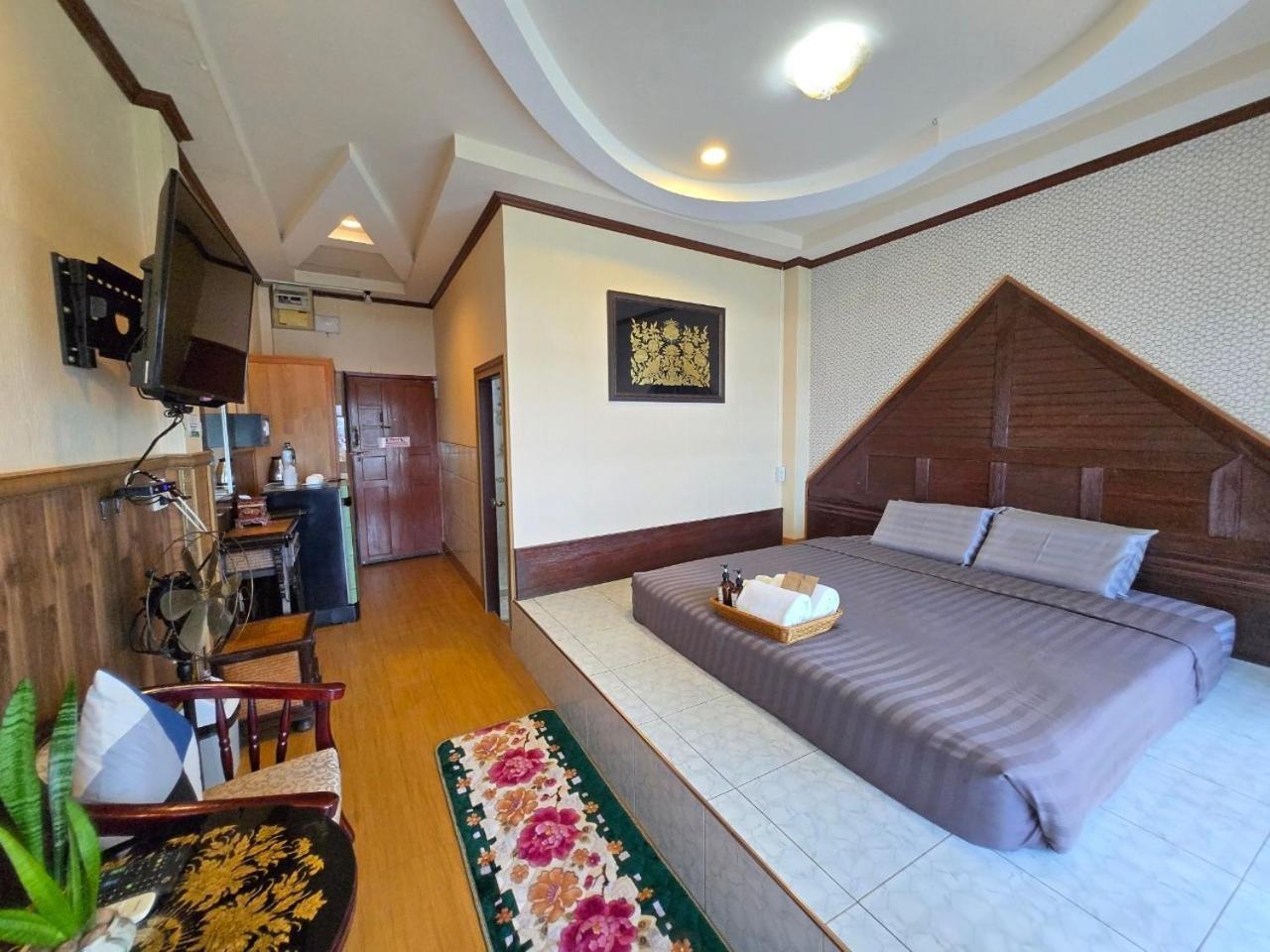 Suwanna Riverside Chainat Ngoại thất bức ảnh