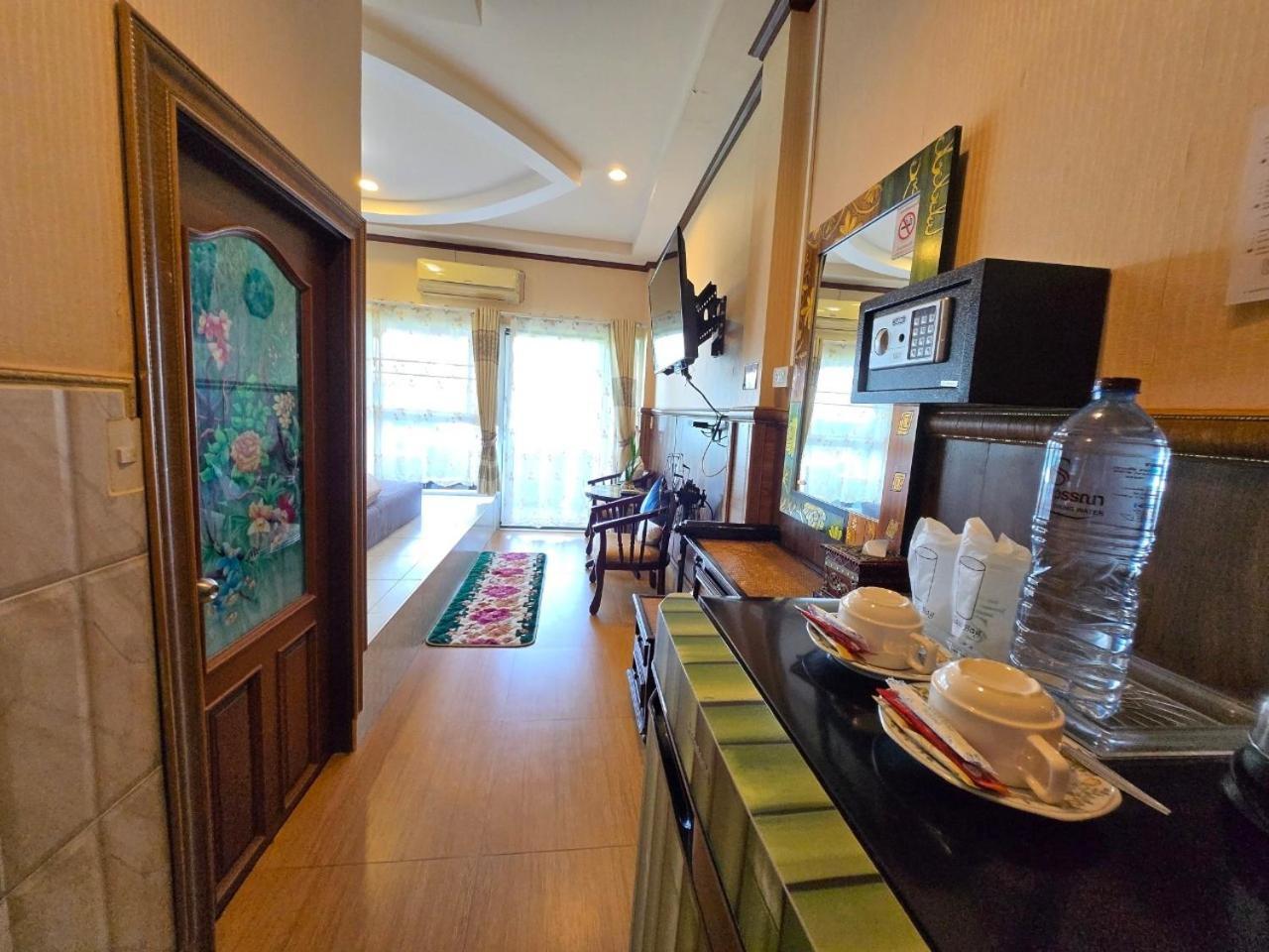 Suwanna Riverside Chainat Ngoại thất bức ảnh